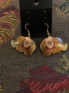 Vintage Cloisonné Elephant Dangle Earrings